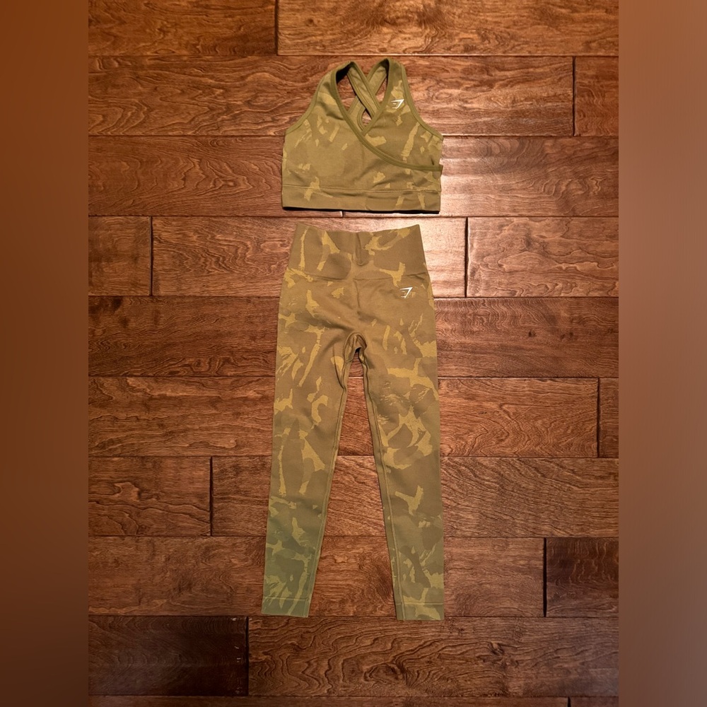 Gymshark Adapt Camo Seamless Leggings with matching sports bra